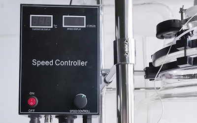 Reactor de vidrio con camisa de 200L detalle - Controlador de velocidad, puede ajustar la velocidad y mostrar la temperatura.