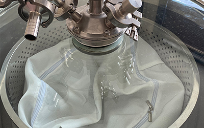 Sistema de centrífuga de extracción de alcohol etanol detalle - Mirilla completamente transparente a prueba de explosiones, el proceso de manipulación del material se puede ver claramente durante el proceso de extracción.