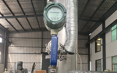 Evaporador de película descendente a escala de laboratorio para la recuperación de etanol detalle - La mirilla de vidrio de flujo y el medidor de flujo pueden observar la condición del proceso de la muestra en cualquier momento.